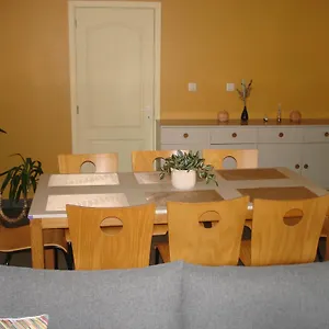 Appartement Appartement Courcelles, Courcelles